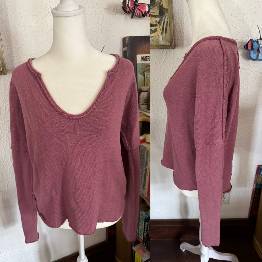 We the free size small pullover long sleeved top